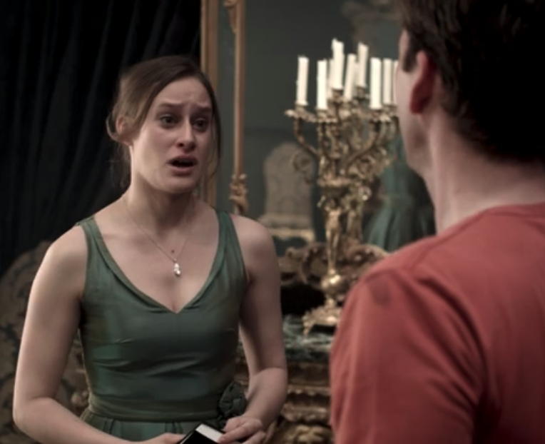 Mariah Gale as Ophelia